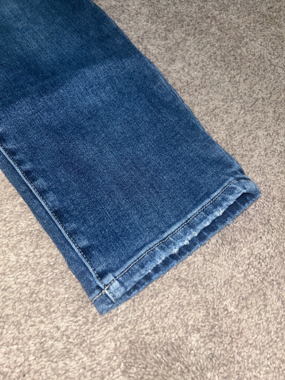 High-Rise cropped Straight Leg Denim Jeans - Faded Blue - Picture 5 of 8
